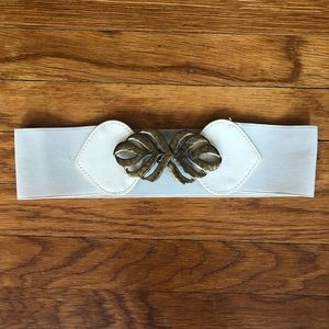 Kimchi Blue Off White Waist Belt with Bronze Leaf Closure